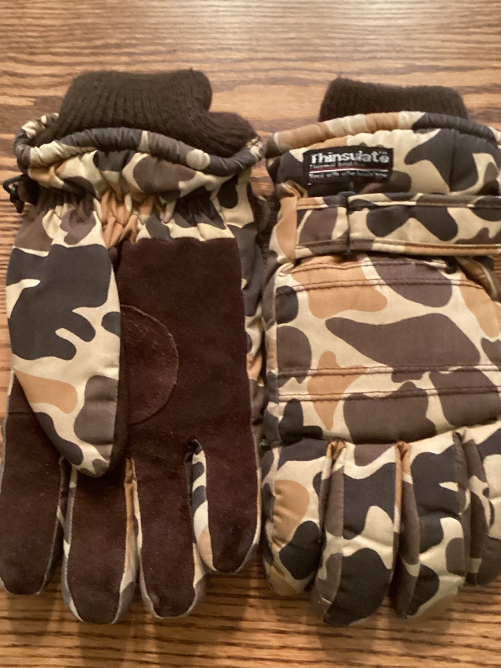 Camo Gloves by Thinsulate